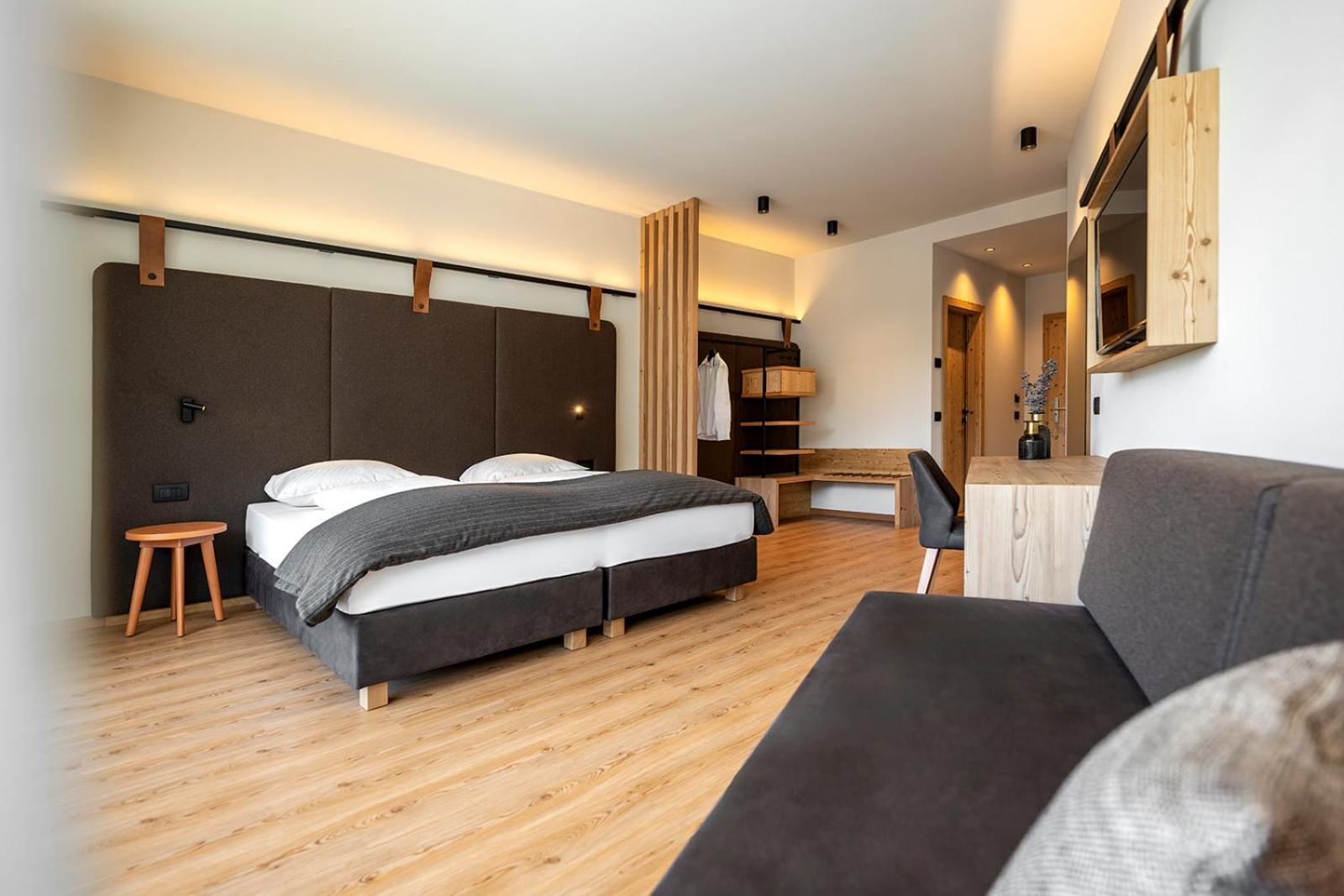 Hotel Alpenrose Dolomites La Valle Exterior photo